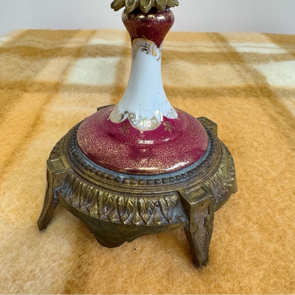 Louis XIV Sevres Style French Hand Painted Porcelain Urn Vase Gilt Bronze Mount - Picture 5 of 17